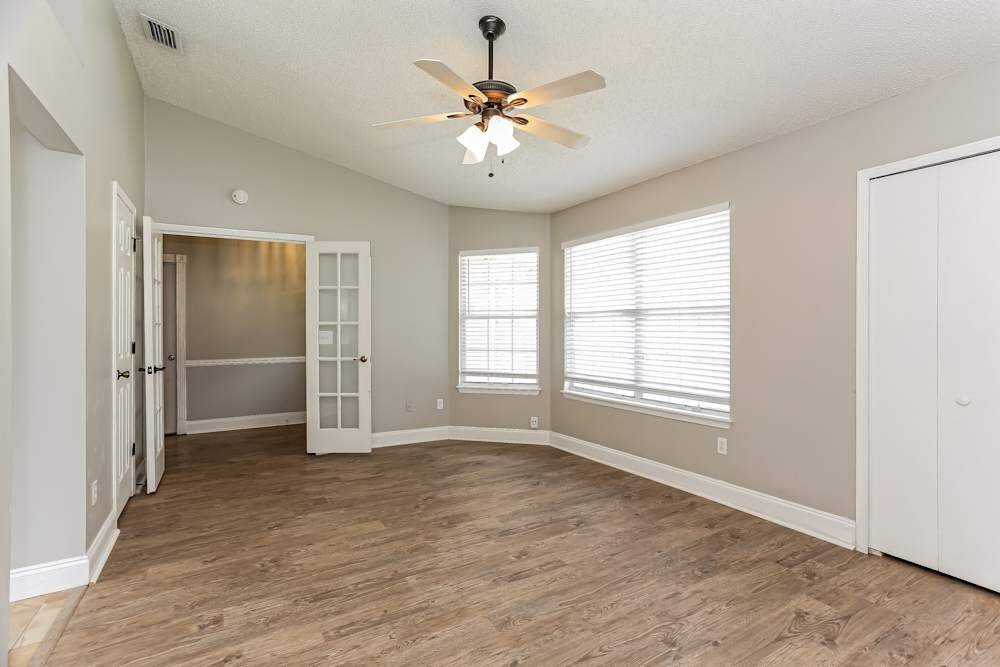Building Photo - 8765 Hammond Forest Dr