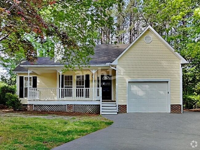 Building Photo - 1004 Moat Ct