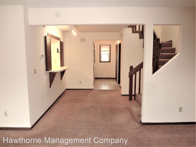 Building Photo - 3 br, 3.5 bath House - 409 Foxfire Drive