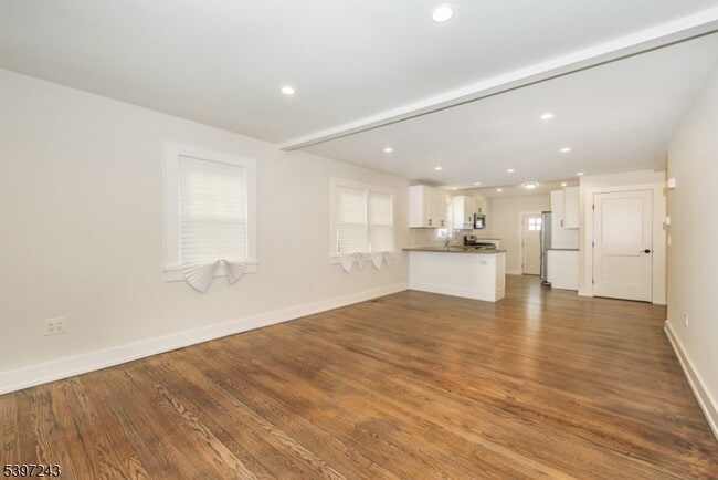 Building Photo - 266 Elmwood Ave