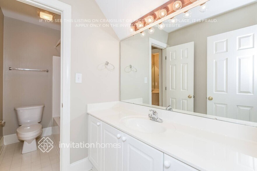 Building Photo - 21269 Summerbrook Dr