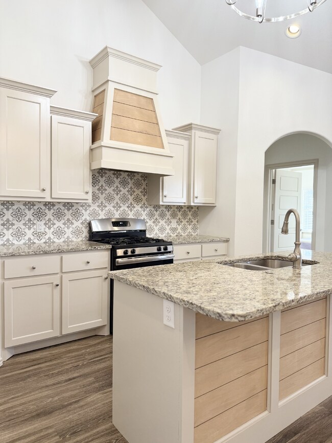 Building Photo - South Lubbock Home with Open Layout, Fireplace & Covered Patio