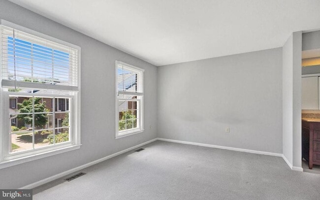 Building Photo - 2522 S Arlington Mill Dr