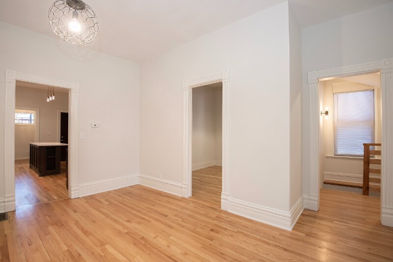 Building Photo - 2176 N Maplewood Ave