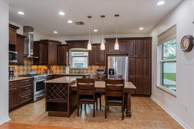 Building Photo - 15722 Green Cove Blvd
