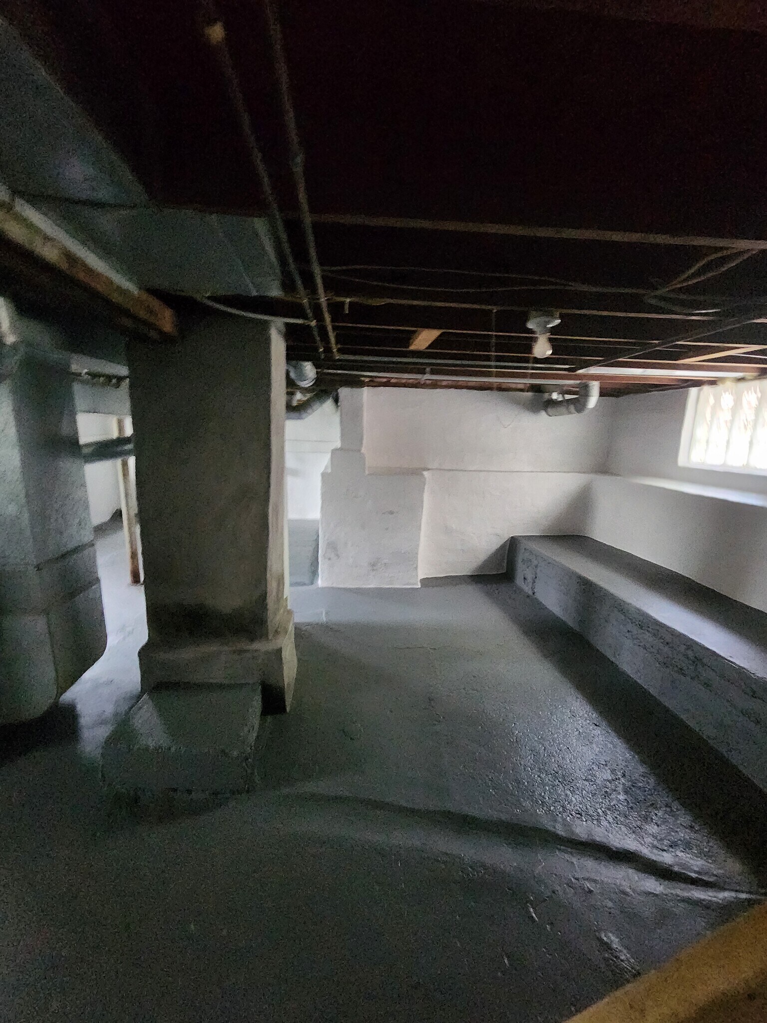 Basement - 1815 N Goodman St