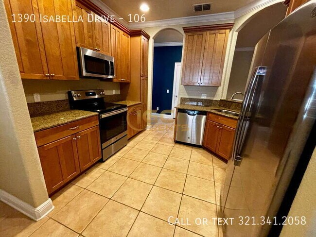 Building Photo - 1390 Isabella Dr