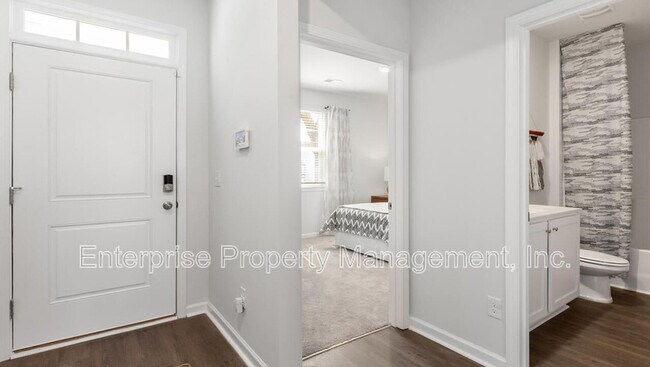 Building Photo - 230 Kipling Dr