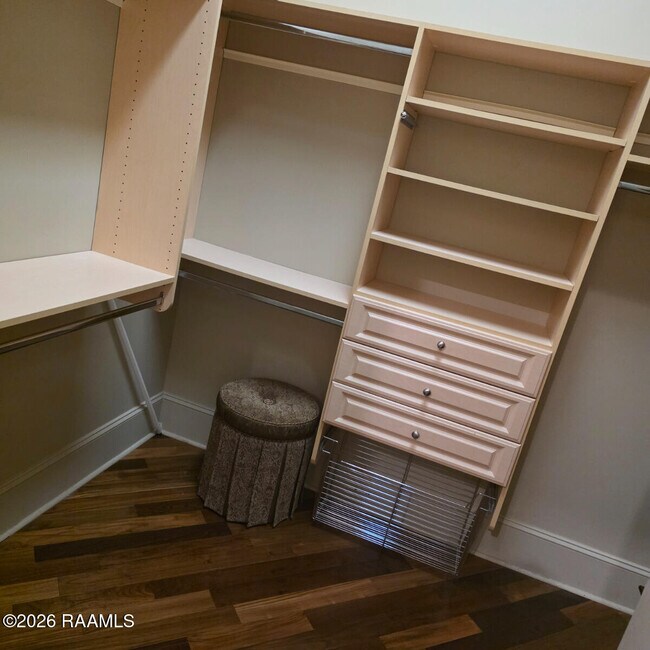 Building Photo - 302 Richland Ave