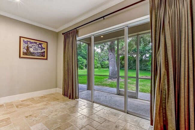 Building Photo - Stunning 5-Bedroom Pool Home on Nearly 2 Acres!