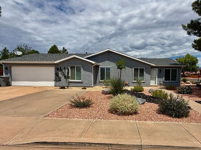 Building Photo - Pet-Friendly 4-BR home in Ivins