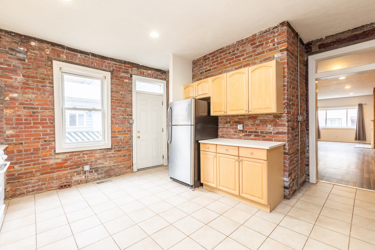 Building Photo - 132 S 20th St