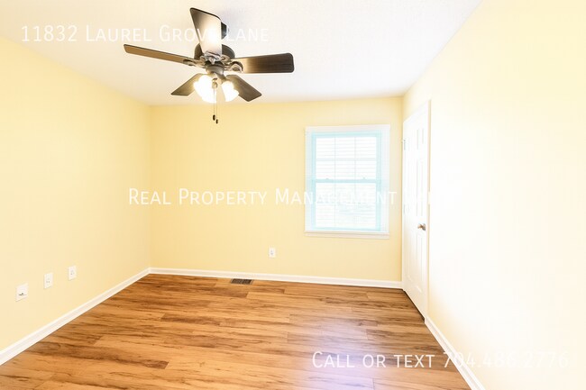 Building Photo - 11832 Laurel Grove Ln