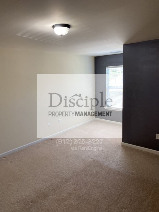 Building Photo - 169 Regency Cir