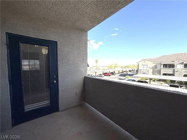 Building Photo - 10245 S Maryland Pkwy