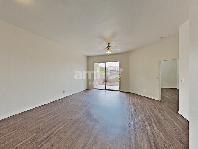 Building Photo - 2849 Serenidad Dr