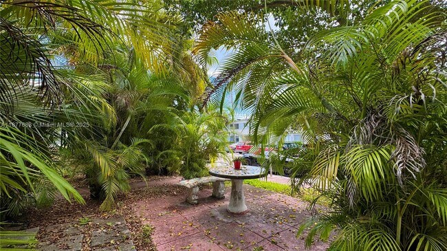 Building Photo - 2243 Calais Dr