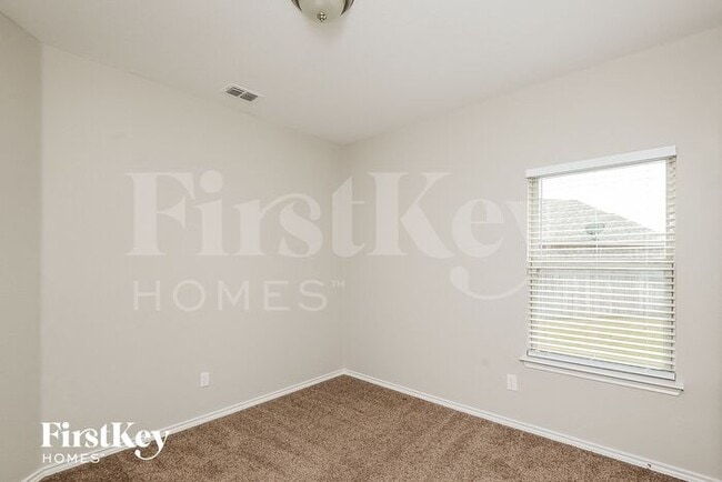Building Photo - 1204 Scott Dr