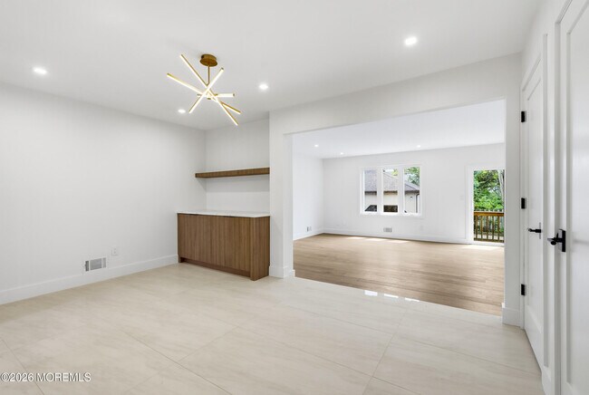 Building Photo - 108 Neptune Ave