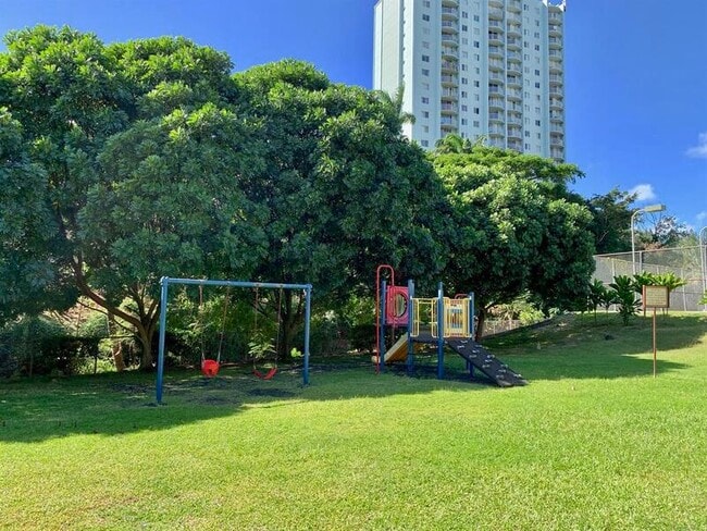 Building Photo - 98-402 Koauka Loop