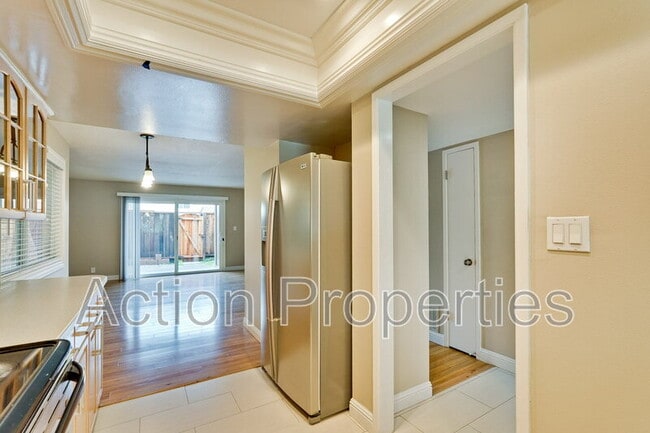 Building Photo - 1963 Landess Ave