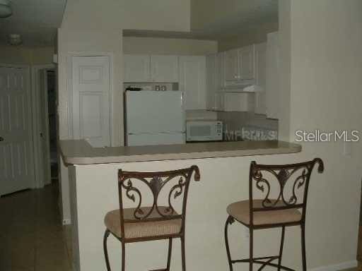 Building Photo - 235 Goldenrain Dr