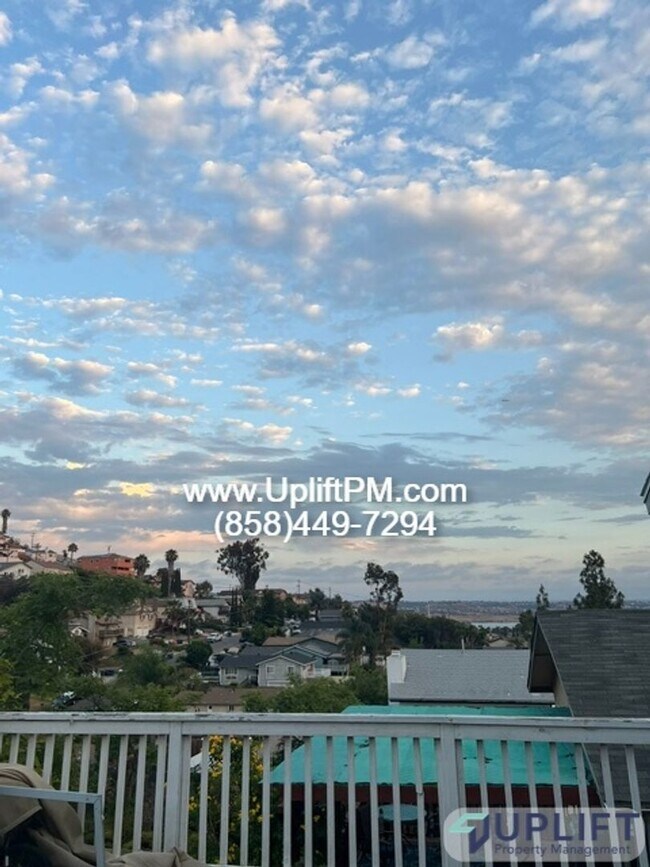 Building Photo - 1225 Capistrano Ave