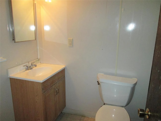 Building Photo - Move in Ready