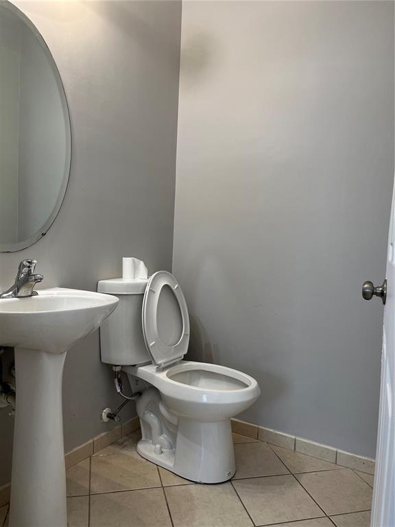 Building Photo - 349 NE 36th Terrace