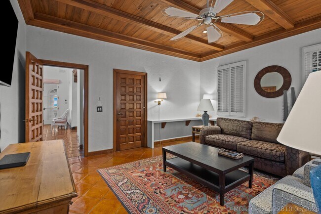 Building Photo - 240 N Ocean Blvd