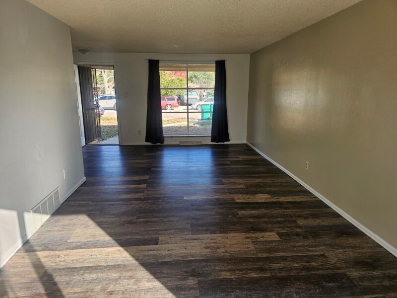 Building Photo - 4705 Dudley St