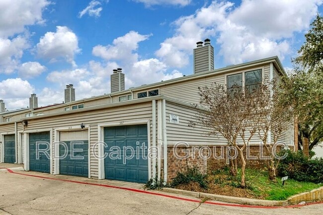 Building Photo - 5407 Chimney Rock Rd