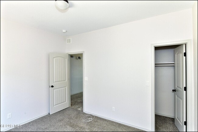 Building Photo - 14945 Tierra Escape Ave