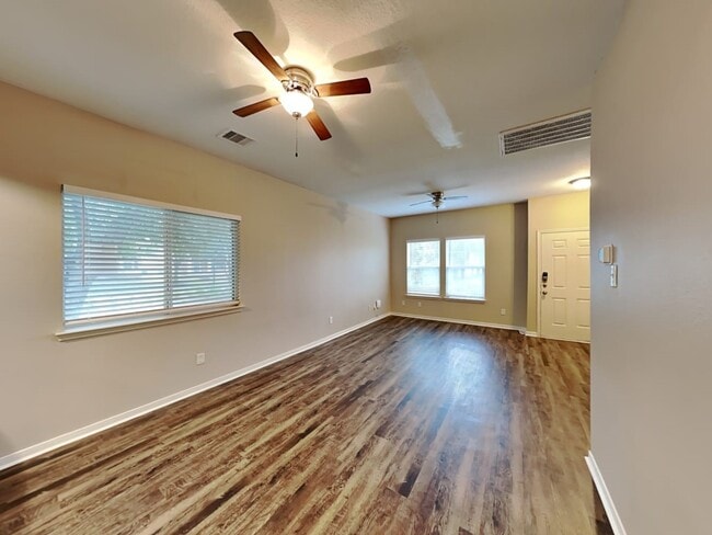 Building Photo - 20618 Sycamore Crest Ln