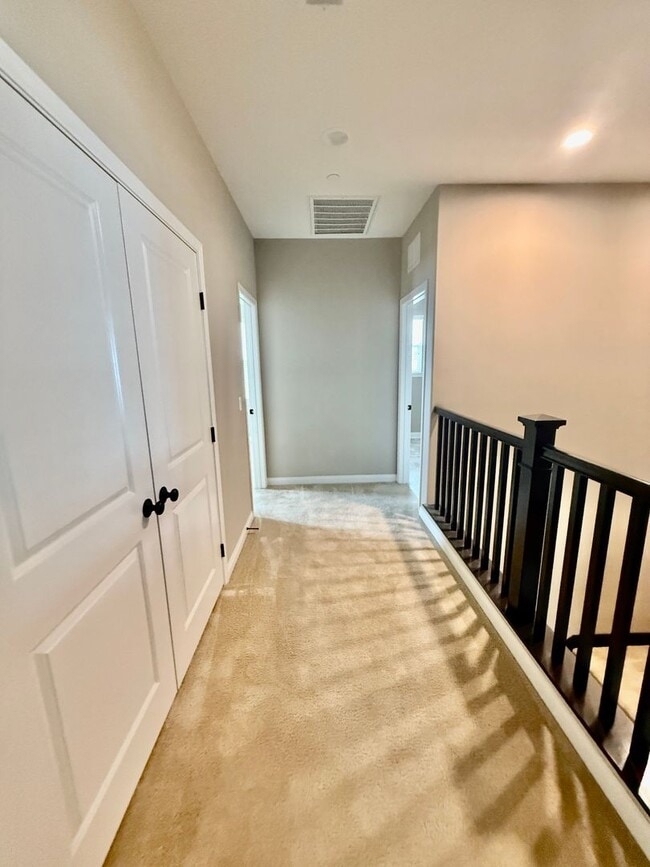 Building Photo - Executive Home in Temecula