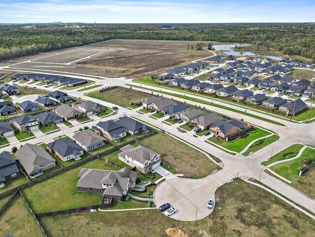 Building Photo - 14307 Pecan Maple Dr