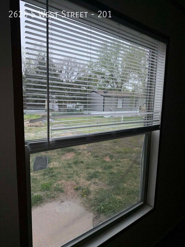 Building Photo - 2625 S West St