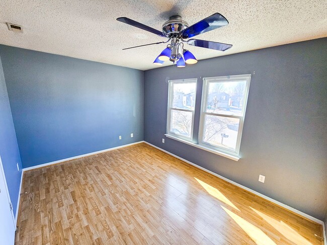 Building Photo - 2221 Collins Way