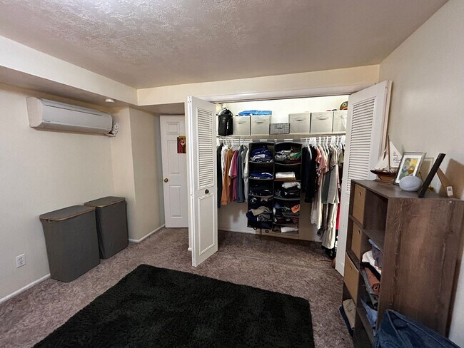Building Photo - 1B/1B Pet Friendly Apartment South of BYU