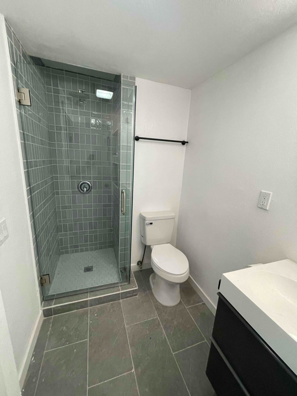 Building Photo - 405 Beaumont Dr