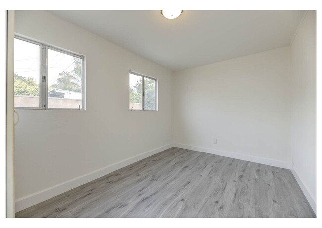 Building Photo - Newly Renovated Home - 2 Bed/3 Bath + Bonu...