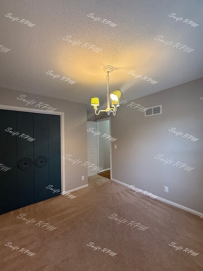 Building Photo - 1354 S Brentwood Dr