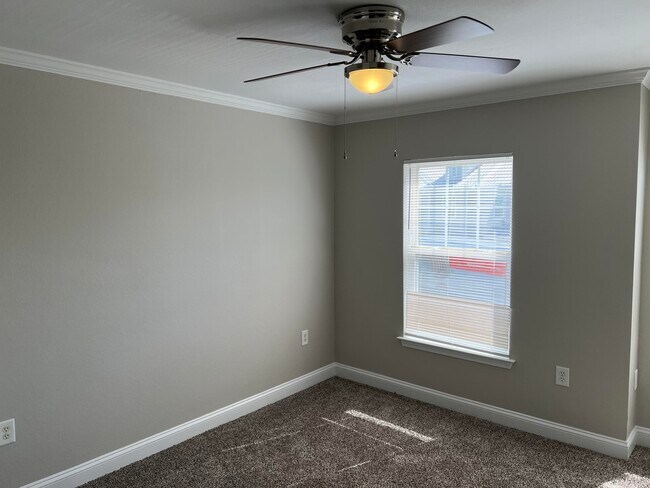 Building Photo - 31 N Sand Palm Rd