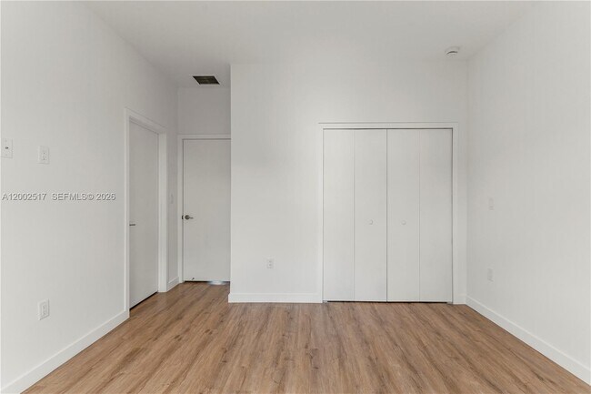 Building Photo - 420 SW 1st St