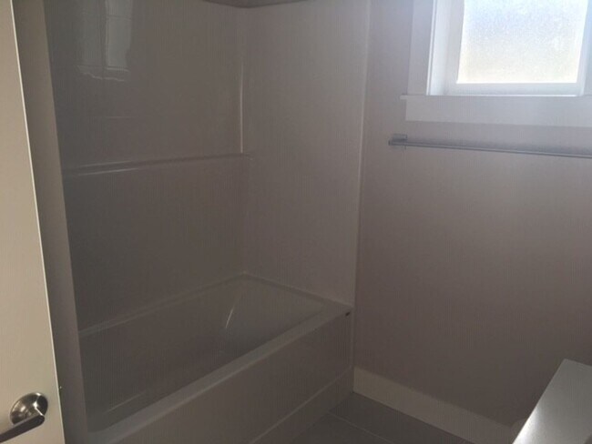 Building Photo - Coming Soon! Newer Custom built home with ...
