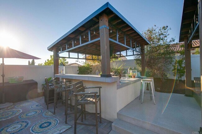 Building Photo - 1316 Vista Ave