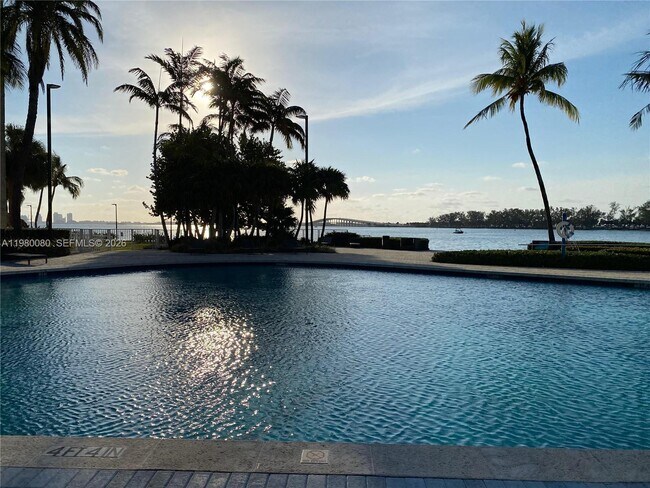 Building Photo - 2451 Brickell Ave