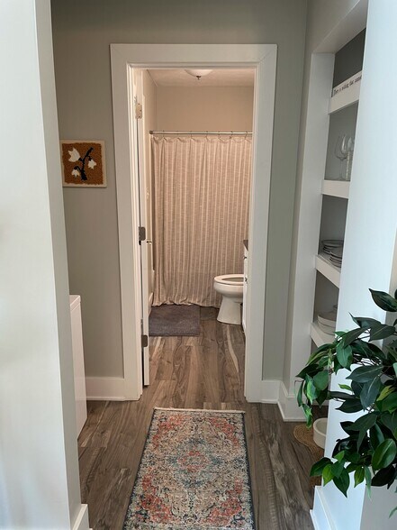 Building Photo - 2334 N Delaware St