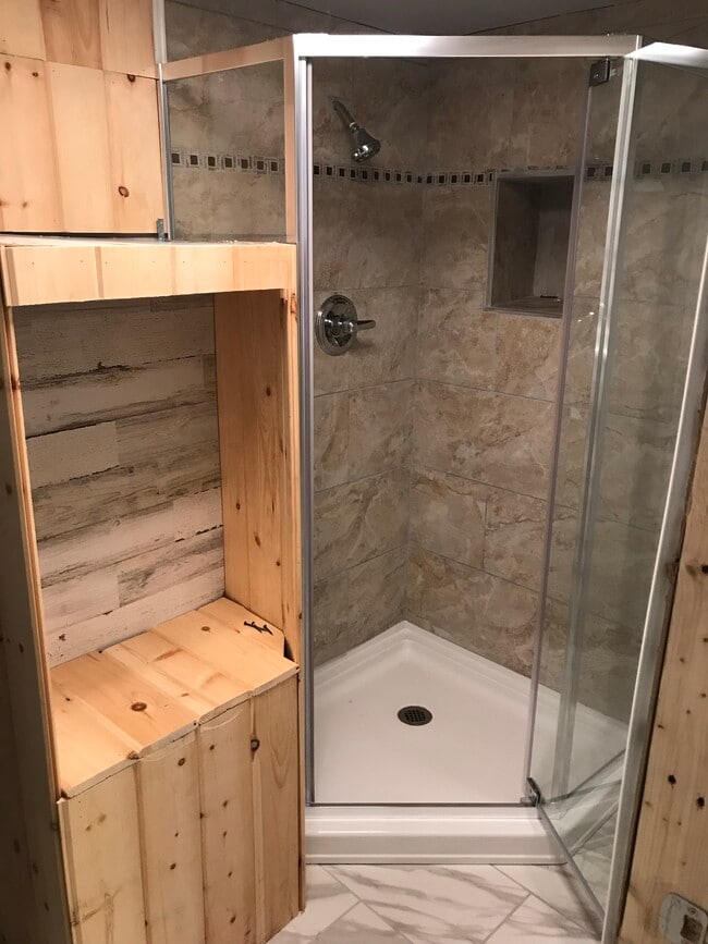 Building Photo - 1304 2nd Rd