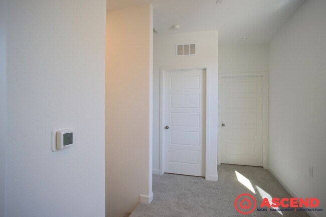 Building Photo - Stunning Home In Gossamer Grove!